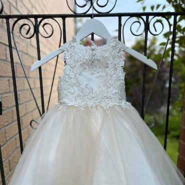 Floral Lace Key Hole Back Wedding Flower Girl Dress MD021