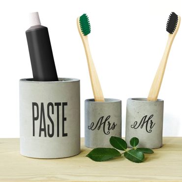 Mr and Mrs Concrete Bathroom Set, Toothbrush Stands, Toothpaste Holder, Concrete Holders Gift For The Home Bathroom Accessories Gift For Him