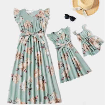 The Savannah Green Dress, Mommy and me outfit, Mother and daughter outfit, Mommy and me matching, Mommy and me dress