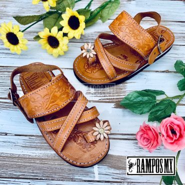 Kids Girls Mexican Leather Sandals , Children Handmade Huaraches Sandals ,Shoes Huaraches Mexicanos Niña Baby,  Mexico Broche DCRUZ camel