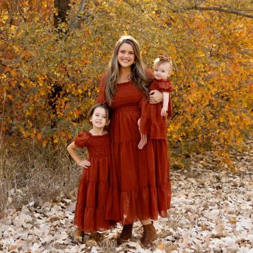 matching dresses, mommy and me dress, matching outfits, mother daughter, mommy and me, mini me, mommy and me outfits, mama and mini