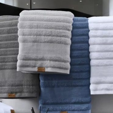 100% Cotton Thick Bath Towel - High Absorbency, For Home and Hotel