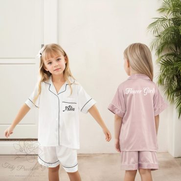 Flower Girl Getting Ready Outfit, Junior Bridesmaid Pajamas, Matching Bridesmaid PJs, Personalized Gifts for Birthday, Flower girl Gifts