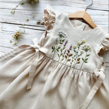 Wildflower Garden Dress for Girls, Handmade Embroidery Dress, Boho Girl Summer Dress, Embroidered Linen Dress, First Birthday Girl Dress
