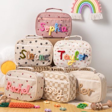 Custom Handmade Name Lunchbox Bag - Corduroy Personalized Lunch Bag With Yarn Name -  Gift for Kid Gifts - Back to School Bag - Kid Tote bag